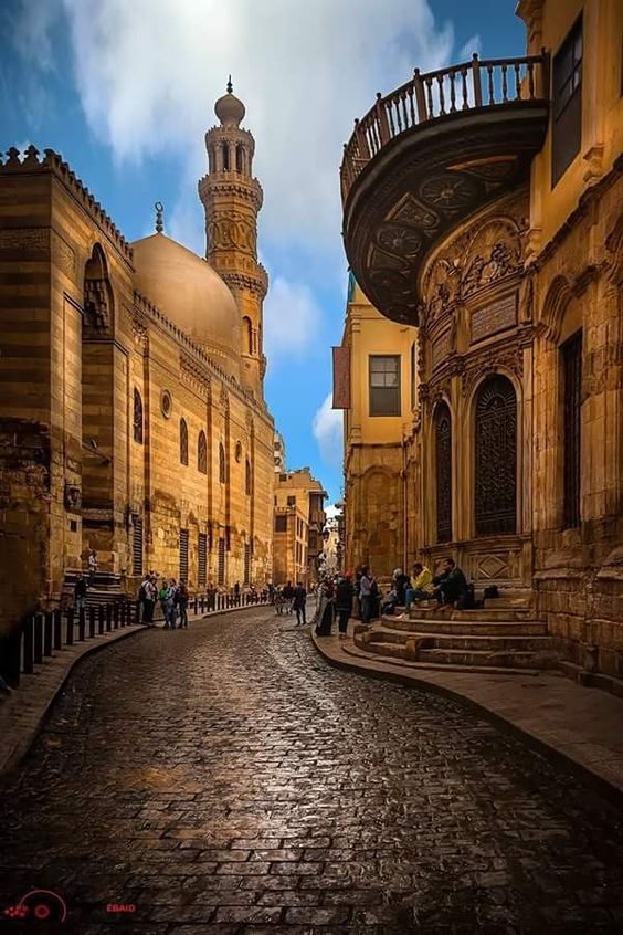 Cairo Sightseeing – Memphis & Saqqara