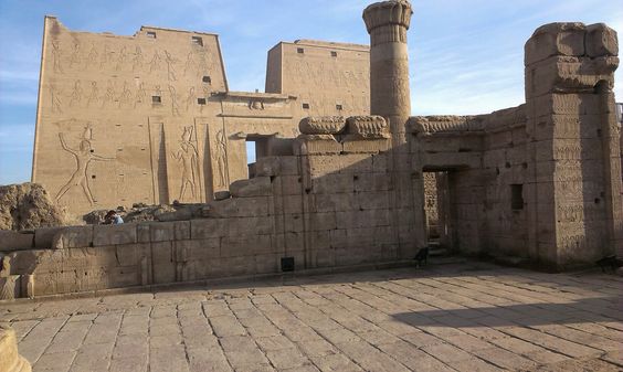 A visit to the temple of Edfu and Kom Ombo.